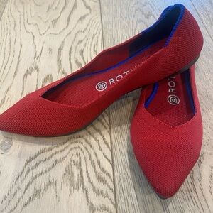 Rothy’s Point in Red Size 8